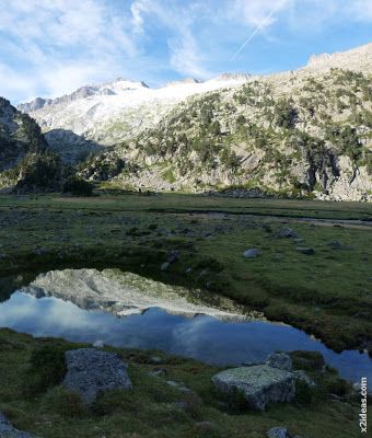 Panorama Reflejo del Aneto Aigualluts - Tuc de Mulleres, 3010 m.