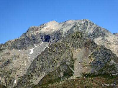 P1150265 - Algo más de la Tuca de Dalliu o Pico de Estós. 2531m.