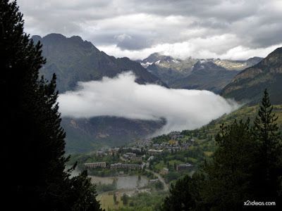 P1150453 - Cuando llueve en el Valle de Benasque. Pirineos.