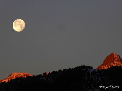 P1320237 - Despidiendo la Luna, Valle de Benasque