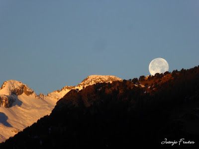 P1320248 - Despidiendo la Luna, Valle de Benasque