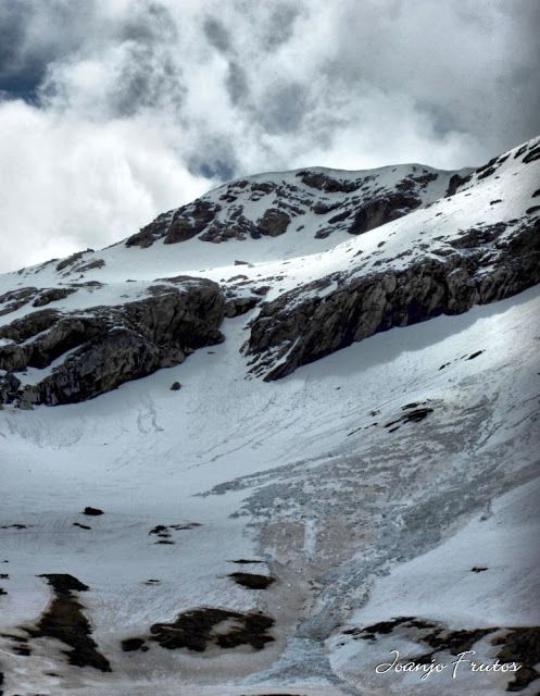 Panorama10 001 fhdr - Cerler, Gallinero, Urmella, Arasán, se trata de esquiar ... Valle de Benasque.