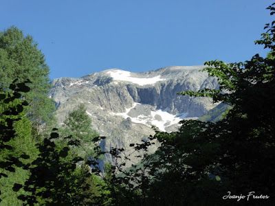 P1050421 - Ibónes de la Escarpinosa, Montes de Estós, Valle de Benasque. Pirineo.