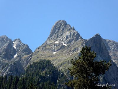 P1050437 - Ibónes de la Escarpinosa, Montes de Estós, Valle de Benasque. Pirineo.
