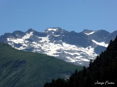 P1050460 - Ibónes de la Escarpinosa, Montes de Estós, Valle de Benasque. Pirineo.