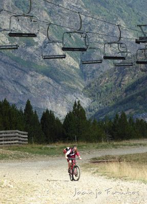 Panorama2 - Cerler-Cota 2000-Pizzería El Bosque y bajada por pistas hasta Molino con pedales ...