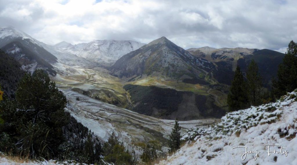 Panorama 2 1 1024x570 - SnowBike por senderos de Cerler