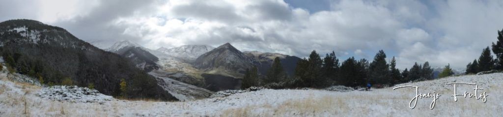 Panorama 3 1024x238 - SnowBike por senderos de Cerler