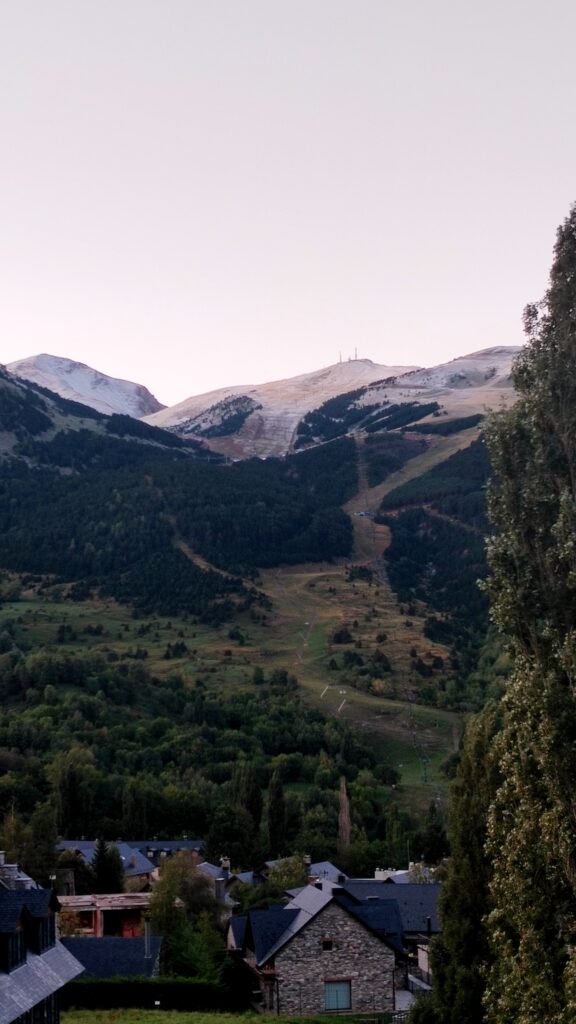 Otoño inicia nevando en Cerler