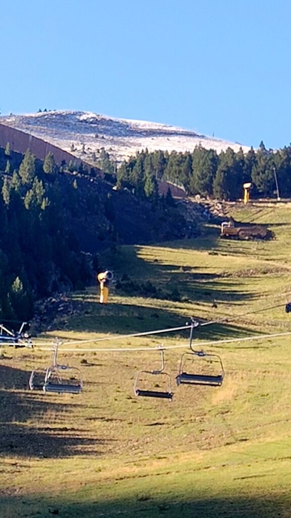 Otoño inicia nevando en Cerler