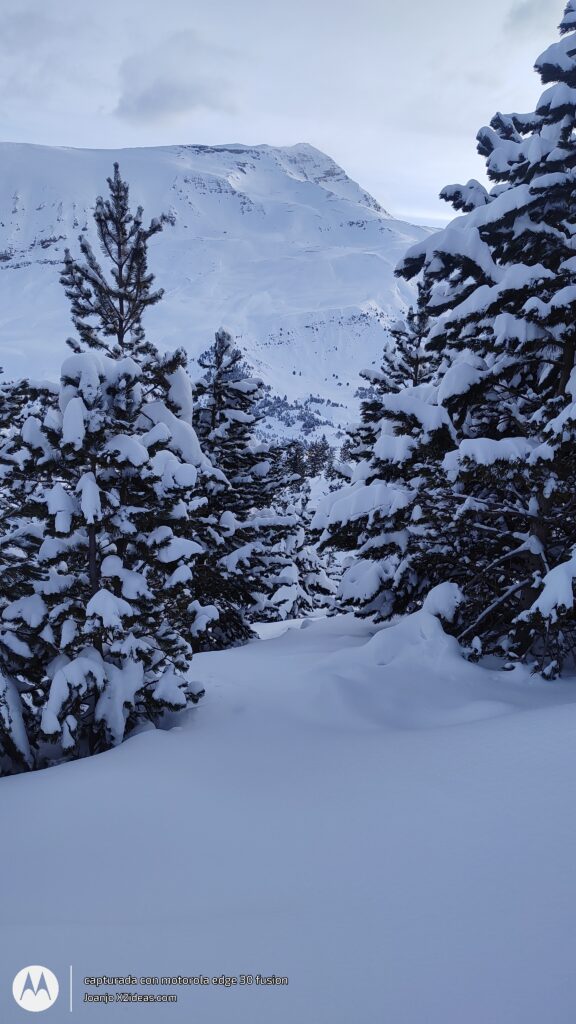 Otra inesperada nevada en Cerler