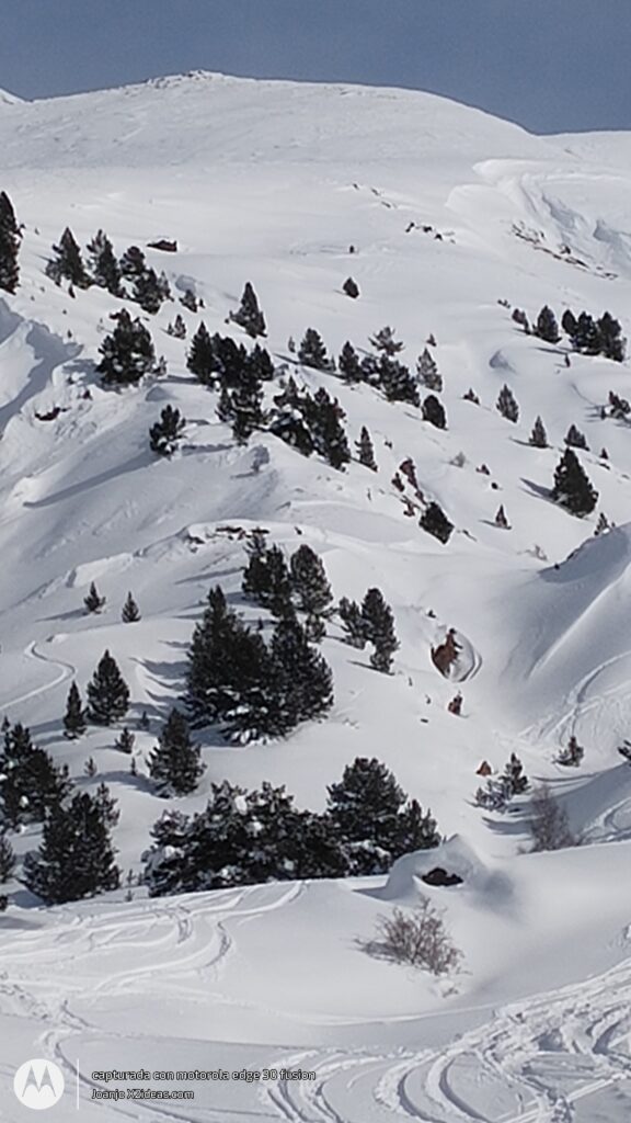 Otra inesperada nevada en Cerler
